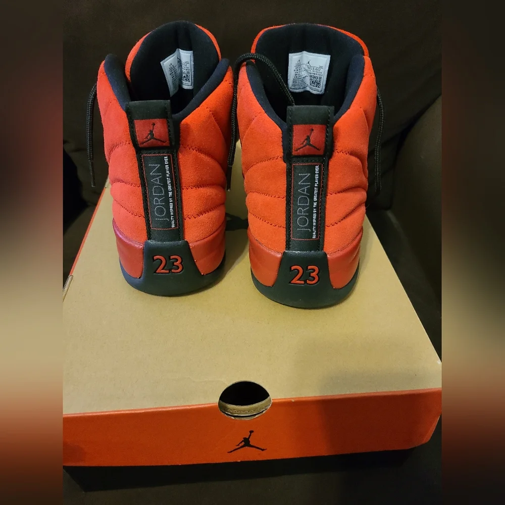 AIR JORDAN 12 RETRO  SNEAKERS